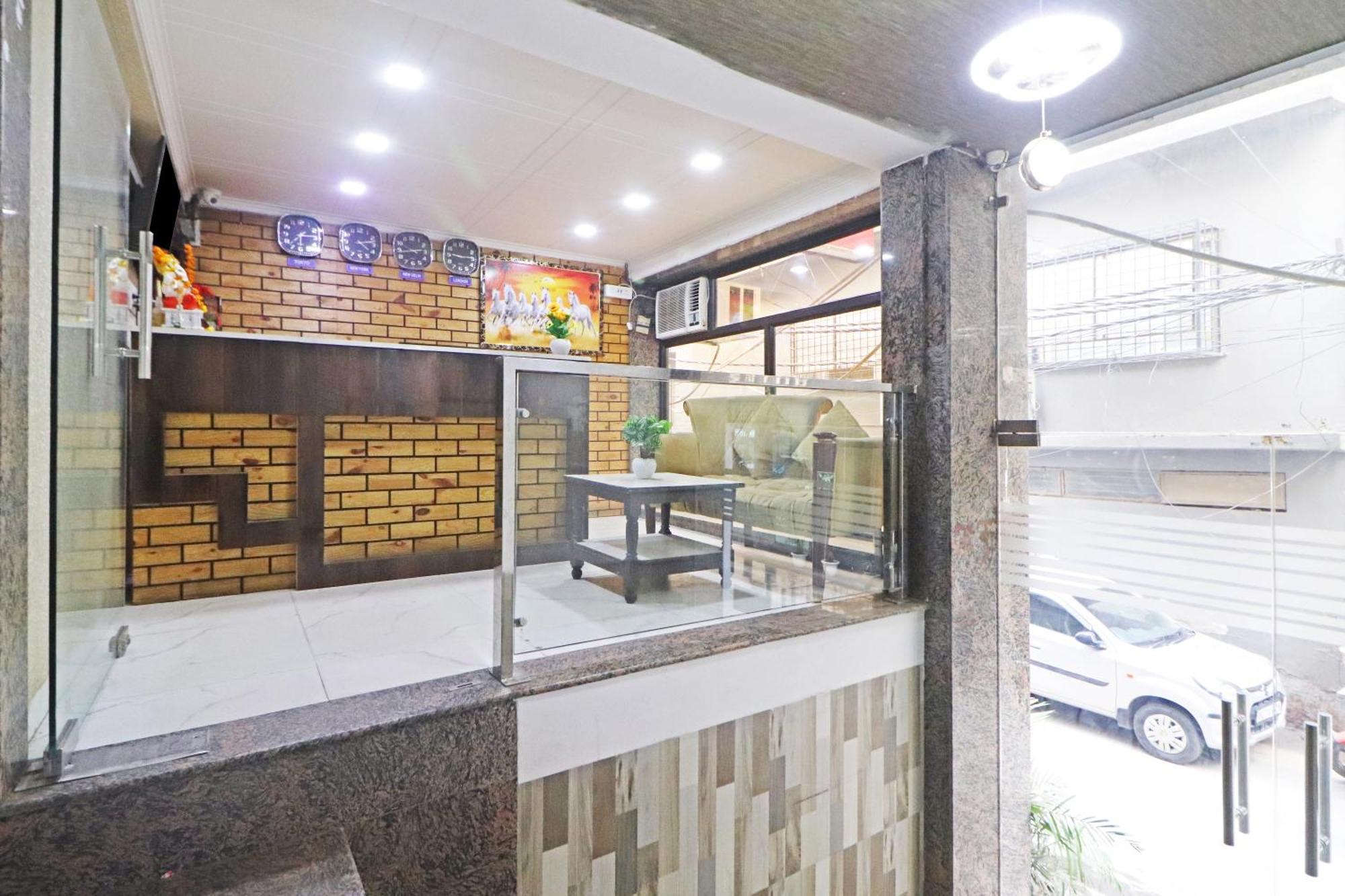 Clink Airport Stay -New Delhi Exterior photo