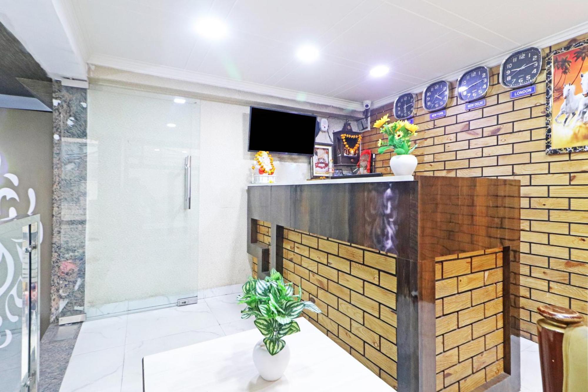Clink Airport Stay -New Delhi Exterior photo